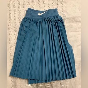 Nike Women’s Tennis Skirt - M